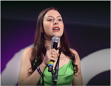 Débora Dengo